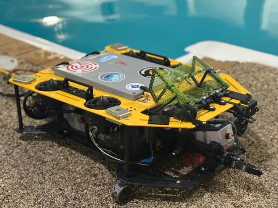 a robot designed to work underwater