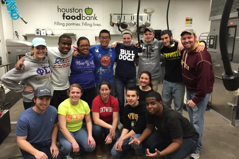 Alternative Spring Break Houston at the Food Bank.