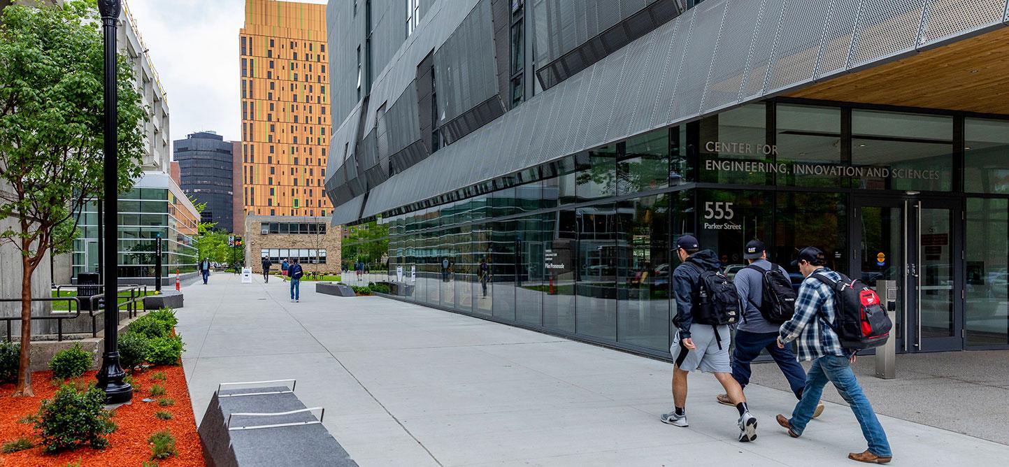 Students walking between CEIS and Beatty Halls.