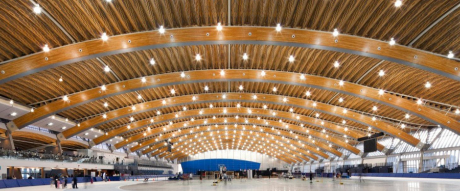 Large wooden roof in an arena