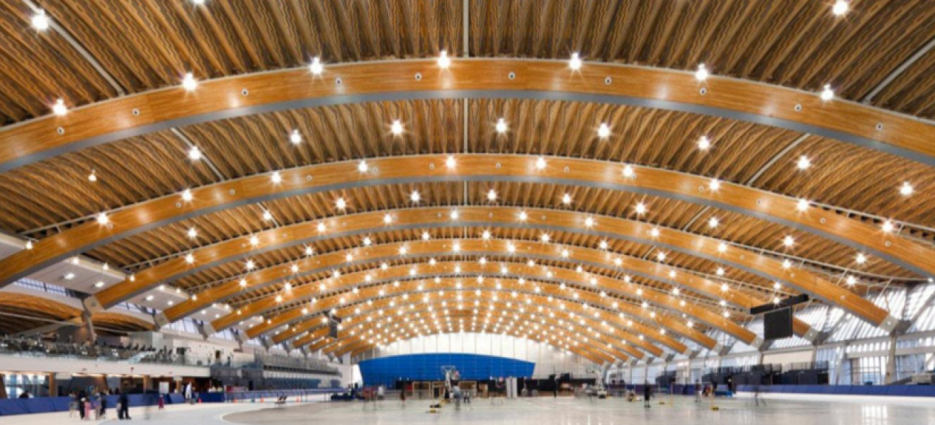 Large wooden roof in an arena