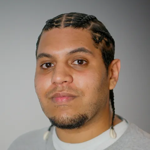 Yasser Aponte headshot