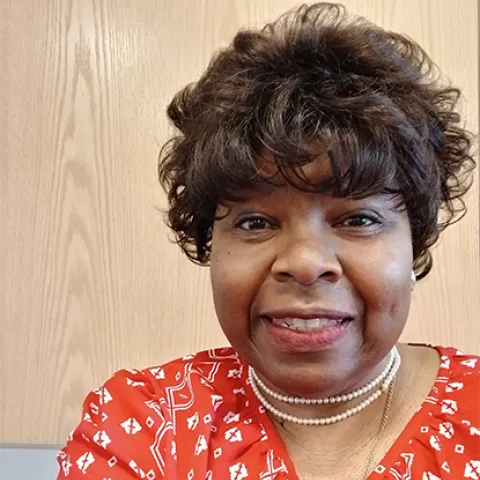 Ada Robinson headshot