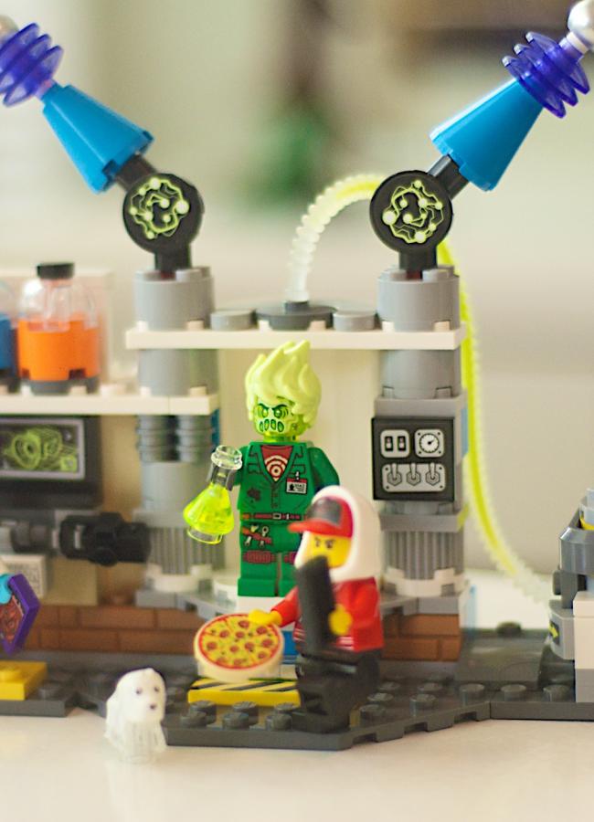 Lego Science Lab